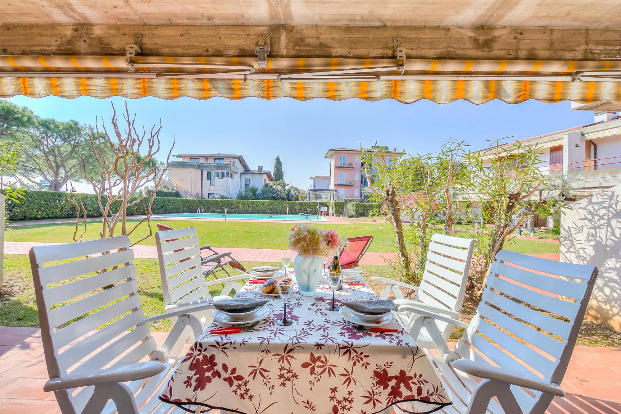 Lella Apartment Front Beach Garda Lake - Happy Rentals Σιρμιόνε Εξωτερικό φωτογραφία